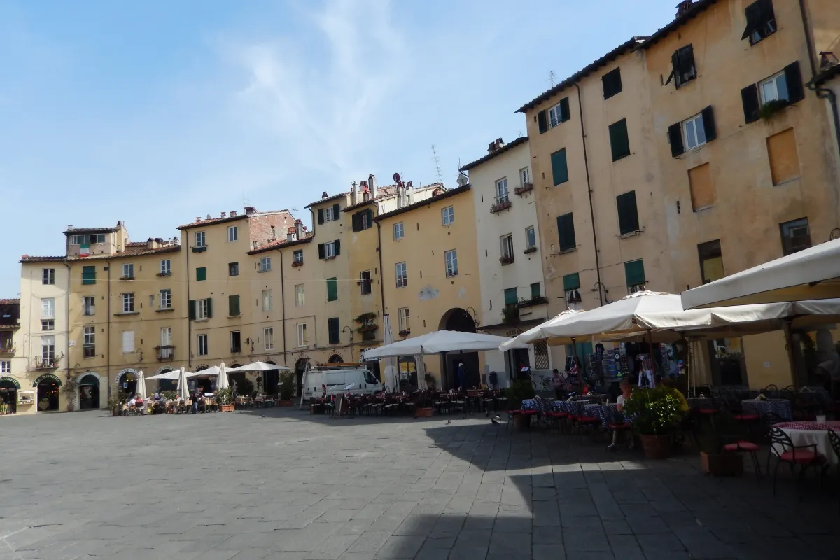 lucca