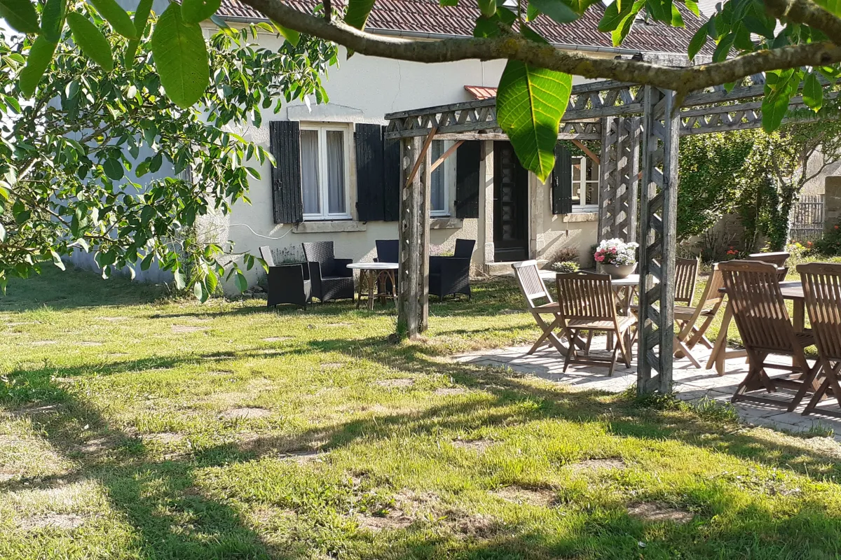Maison des Cerises met grote tuin