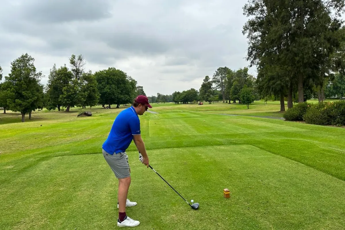 Mooie golfbaan in Vallon en Sully.