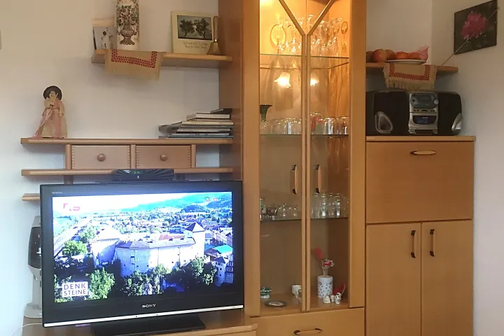 Flatscreen TV